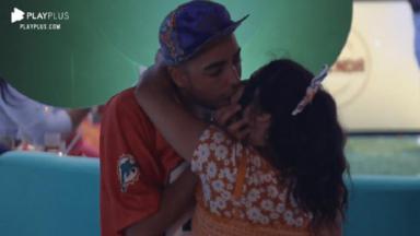 Na pista de dança, Lucas e Raissa se beijam durante festa em A Fazenda 2020 