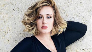 Adele tem fortuna estimada em mais de R$ 700 milhões 
