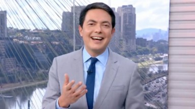  Alan Severiano deu risada após entrevista desconstruída de estagiária no SP1, da Globo 