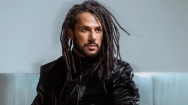 Amaury Lorenzo mostrou seu estilo roqueiro 