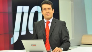 André Trigueiro na bancada do Jornal das 10, da GloboNews 