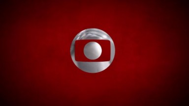 Logo da Globo e fundo vermelho  