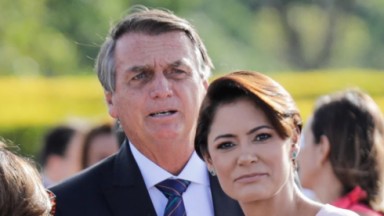 Jair Bolsonaro e Michelle juntos  
