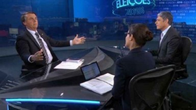 Jair Bolsonaro, William Bonner e Renata Vasconcellos, em sabatina do Jornal Nacional, da Globo 