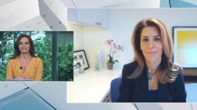 Carla Vilhena entrevistando Luciana Borio na CNN Brasil 