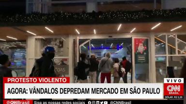 CNN Brasil cobre protesto contra assassinato de homem negro 