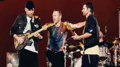 Integrantes da banda Coldplay durante show 