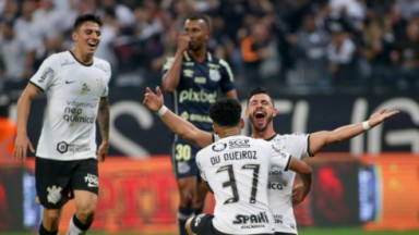 Santos e Corinthians 