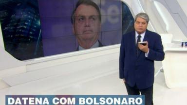 Datena conversando com Bolsonaro por telefone durante programa 