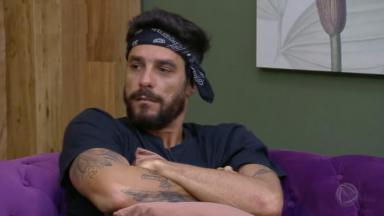 Diego Grossi durante o reality show A Fazenda 2019 