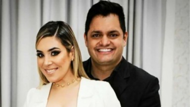 Naiara Azevedo e Rafael Cabral sorrindo para foto 