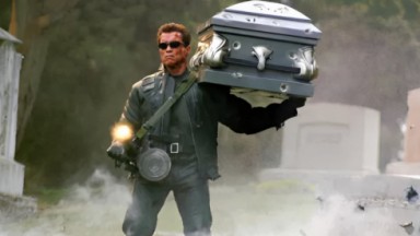 Arnold Schwarzenegger em O Exterminador do Futuro 3 