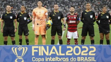 Corinthians e Flamengo na primeira final 