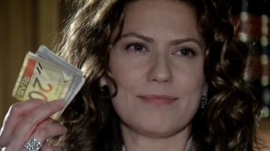 Patricia Pillar como Flora na novela A Favorita, em reprise no Vale a Pena Ver de Novo, na Globo 