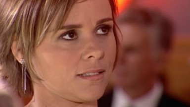 Giulia Gam como Heloísa na novela Mulheres Apaixonadas, em reprise na Globo 