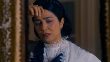 Cena de Nos Tempos do Imperador com Tereza Cristina chorando 