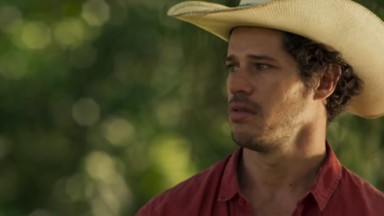 José Loreto como Tadeu em Pantanal 