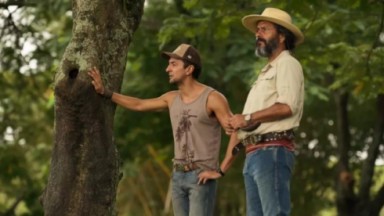 Marcos Palmeira e Irandhir Santos como José Leôncio e José Lucas, respectivamente, em Pantanal 