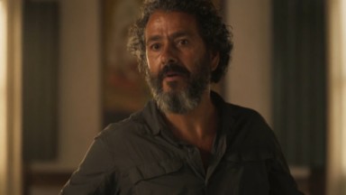 Marcos Palmeira como José Leôncio na novela Pantanal 