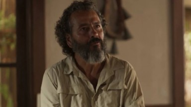 Marcos Palmeira como José Leôncio em Pantanal 
