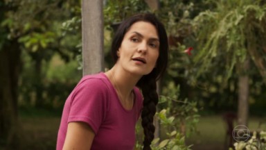 Paula Barbosa como Zefa na novela Pantanal, em exibição na Globo 