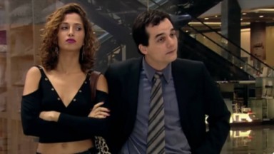 Camila Pitanga e Wagner Moura como Bebel e Olavo em Paraíso Tropical 