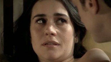 Alessandra Negrini como Paula em Paraíso Tropical 