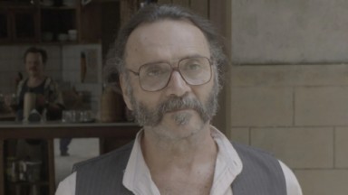 Almir Sater como Rachid na novela Renascer 
