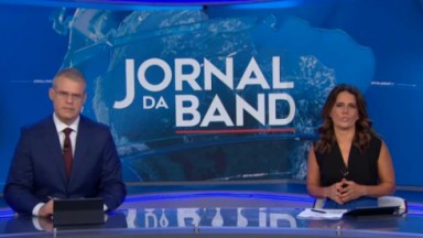 Eduardo Oinegue e Adriana Araújo no Jornal da Band 