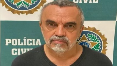 O ator José Dumont após ser preso pela polícia civil 