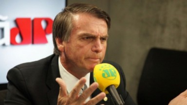 Jair Bolsonaro durante entrevista na Jovem Pan 