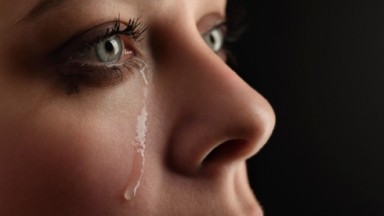 Lágrimas femininas 