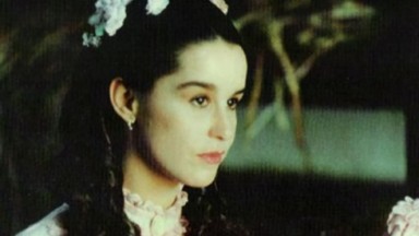 Lucélia Santos em Sinhá Moça, novela de 1986 que está de volta no Globoplay 