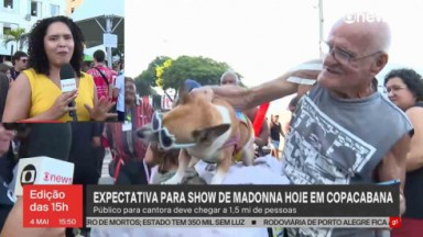 Cachorra mordendo repórter da GloboNews 