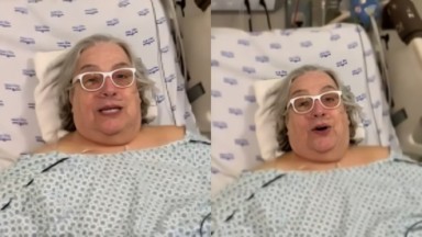 Montagem de fotos de Mamma Bruschetta em cama de hospital, falando, com óculos de grau branco 