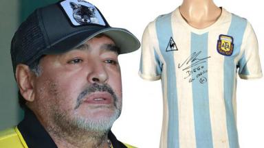 Maradona e camisa autografada 