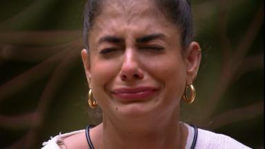 Mari Gonzalez chorou bastante após discussão com Gabi no reality show BBB20 