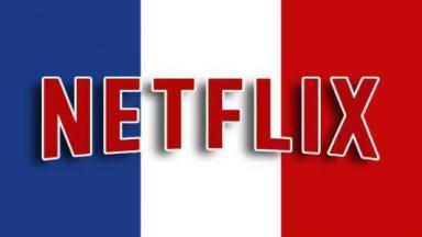 Logo da Netflix com a bandeira francesa ao fundo 