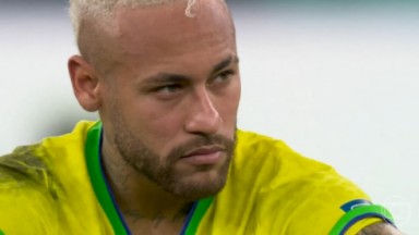 Neymar em campo após derrota para a Croácia na Copa do Mundo 2022 