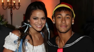 Marquezine e Neymar em festa 