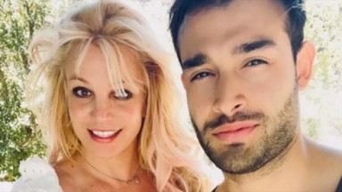 Britney Spears fazendo selfie com noivo 