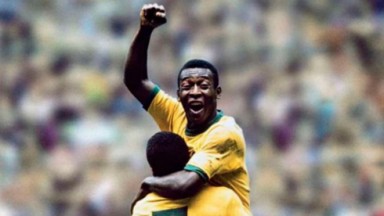 Pelé comemorando gol 