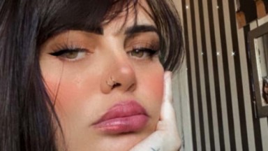 Valentina Francavilla com semblante triste em foto no Instagram 