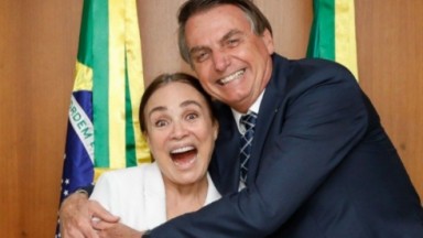 Regina Duarte e Jair Bolsonaro em reunião no Palácio da Alvorada 
