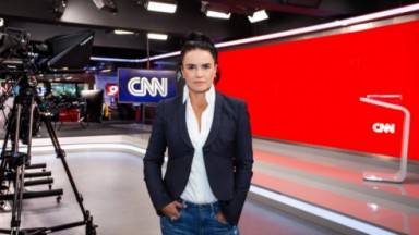 Renata Afonso nos estúdios CNN Brasil 