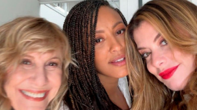 Sheron Menezzes com colegas de elenco de Por Você 