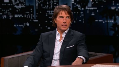 Tom Cruise em programa nos EUA falando sobre colega 