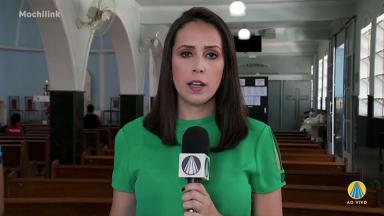 Jornalista da TV Aparecida em igreja de Brumadinho 