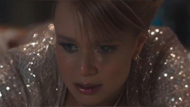 Gilda chora desesperada em cena de Amor Perfeito 