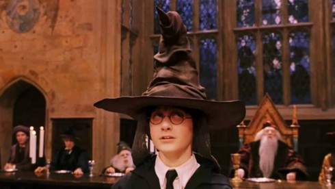 Imagem destaque do Quiz: Harry Potter: Descubra com qual casa de Hogwarts você mais se identifica